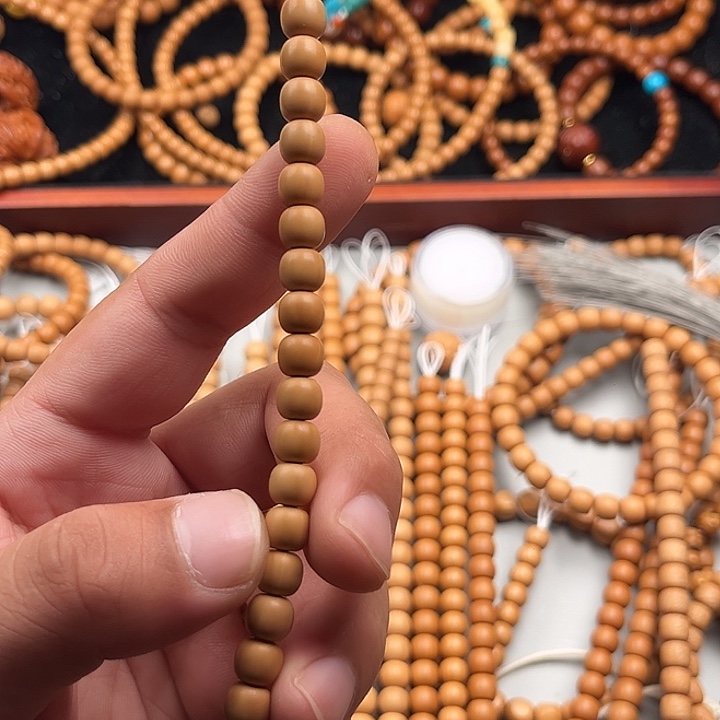 猴头核桃吊坠泛油老行