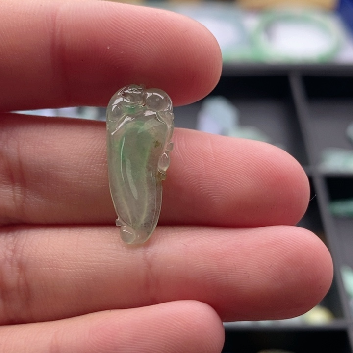 翡翠吊坠(不含链)未镶嵌小**子