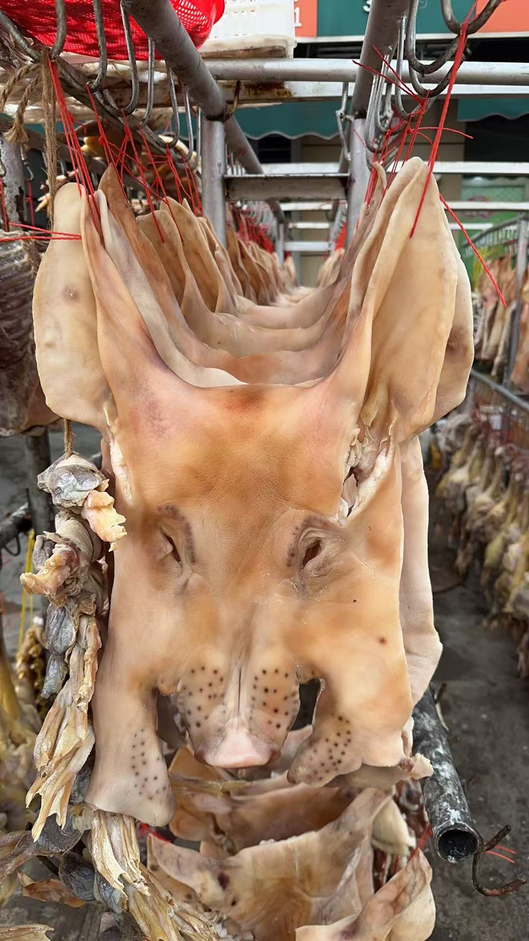 安徽特产农家手工腌制自然风干咸猪脸带耳朵咸货