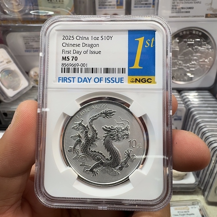 M***8纯银售出不退不换不支持七天无理由