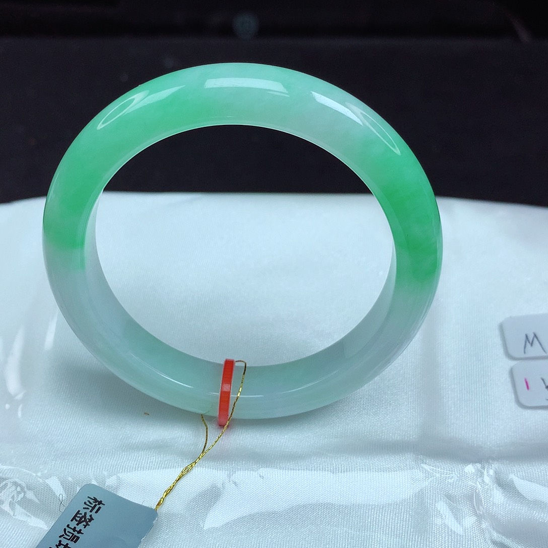 未镶嵌手镯翡翠52圈812