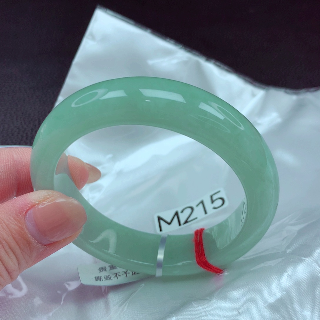 翡翠手镯未镶嵌手镯88