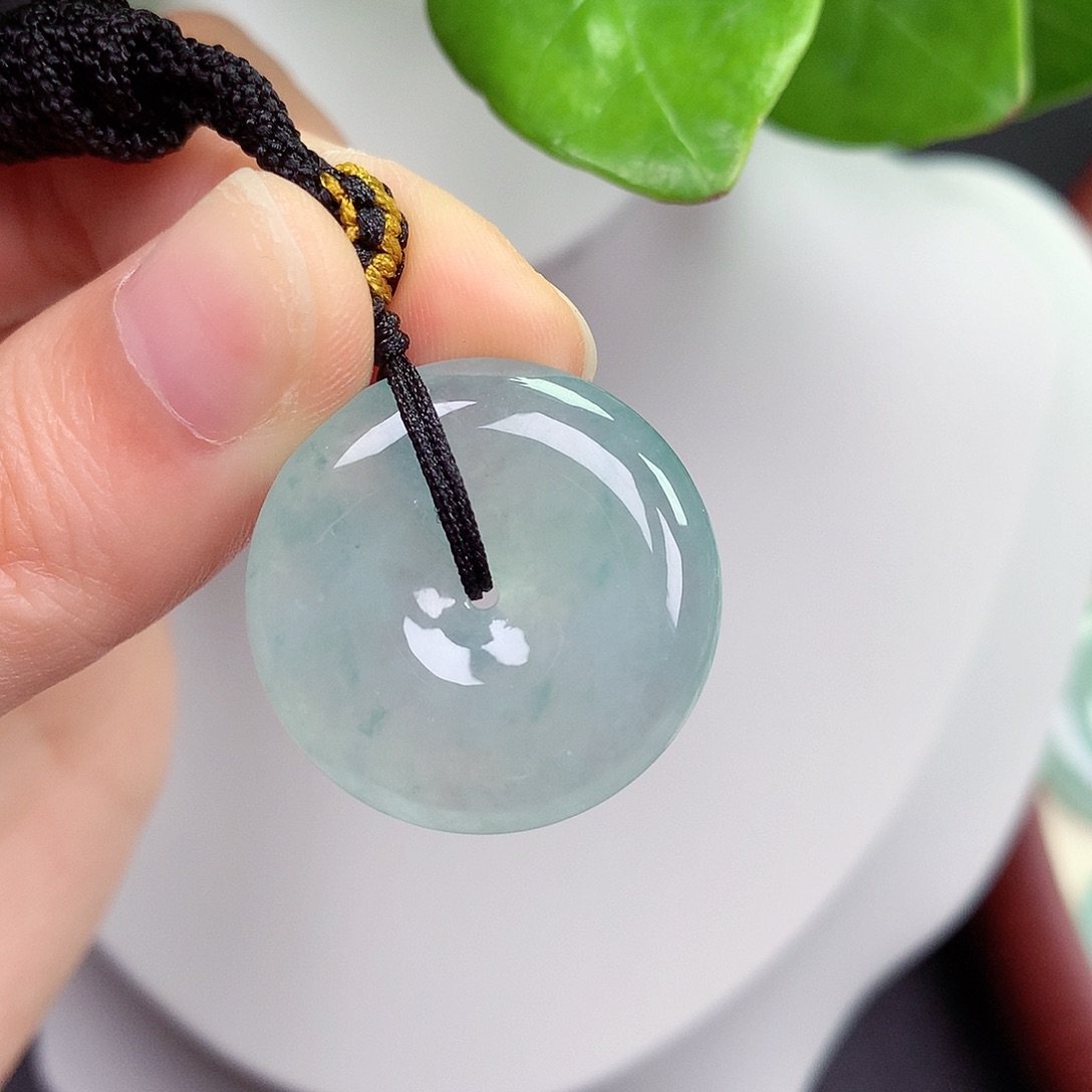 翡翠未镶嵌颈饰平安扣 25.4-5.8mm