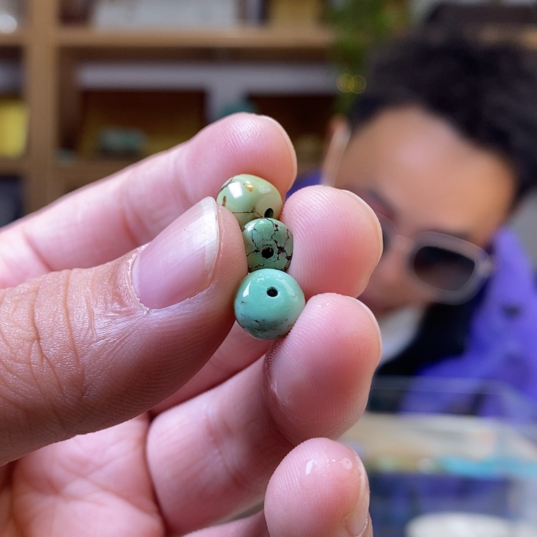 知***行南红玛瑙未镶嵌配珠