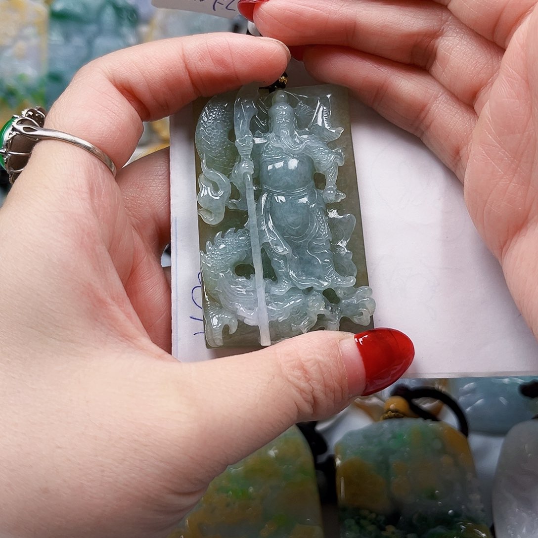 领***航翡翠未镶嵌颈饰翡翠