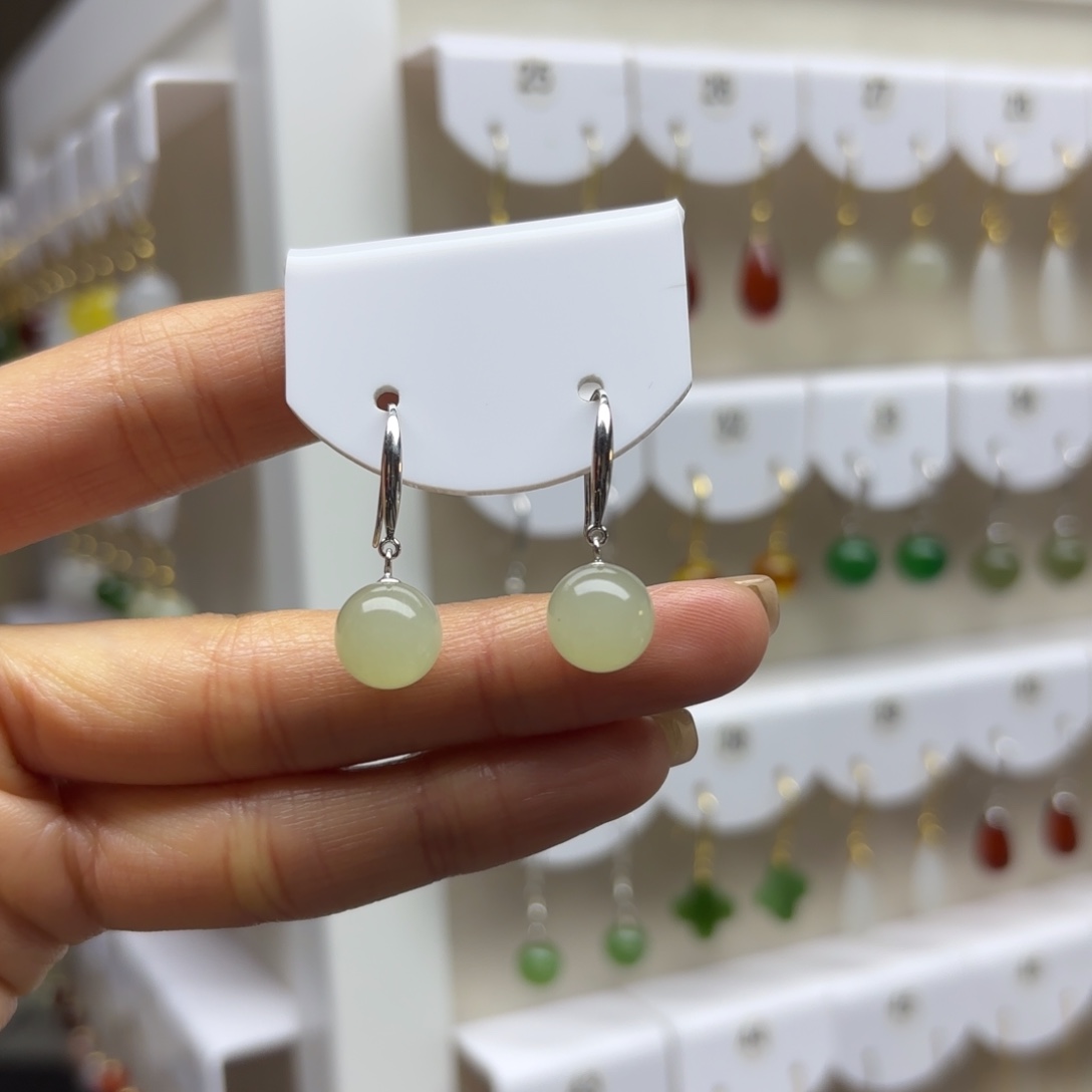 和田玉银S925镶嵌耳饰