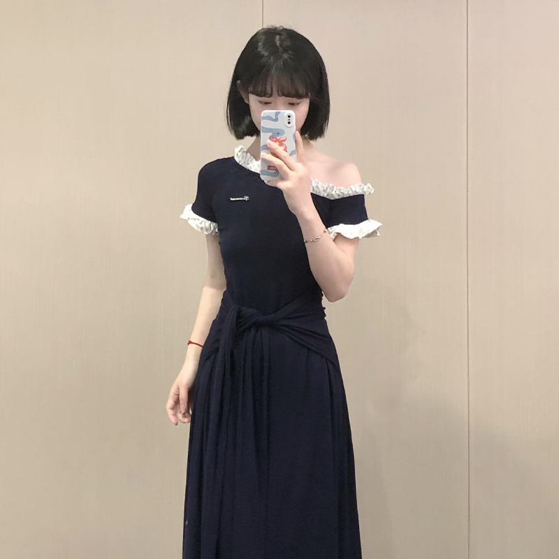 法式高级感斜肩连衣裙子女2025夏季新款小个子设计感收腰气质长裙