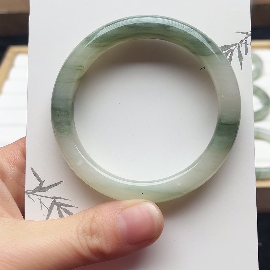 未镶嵌手镯石英质玉8