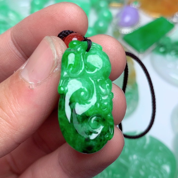 翡翠吊坠(不含链)未镶嵌