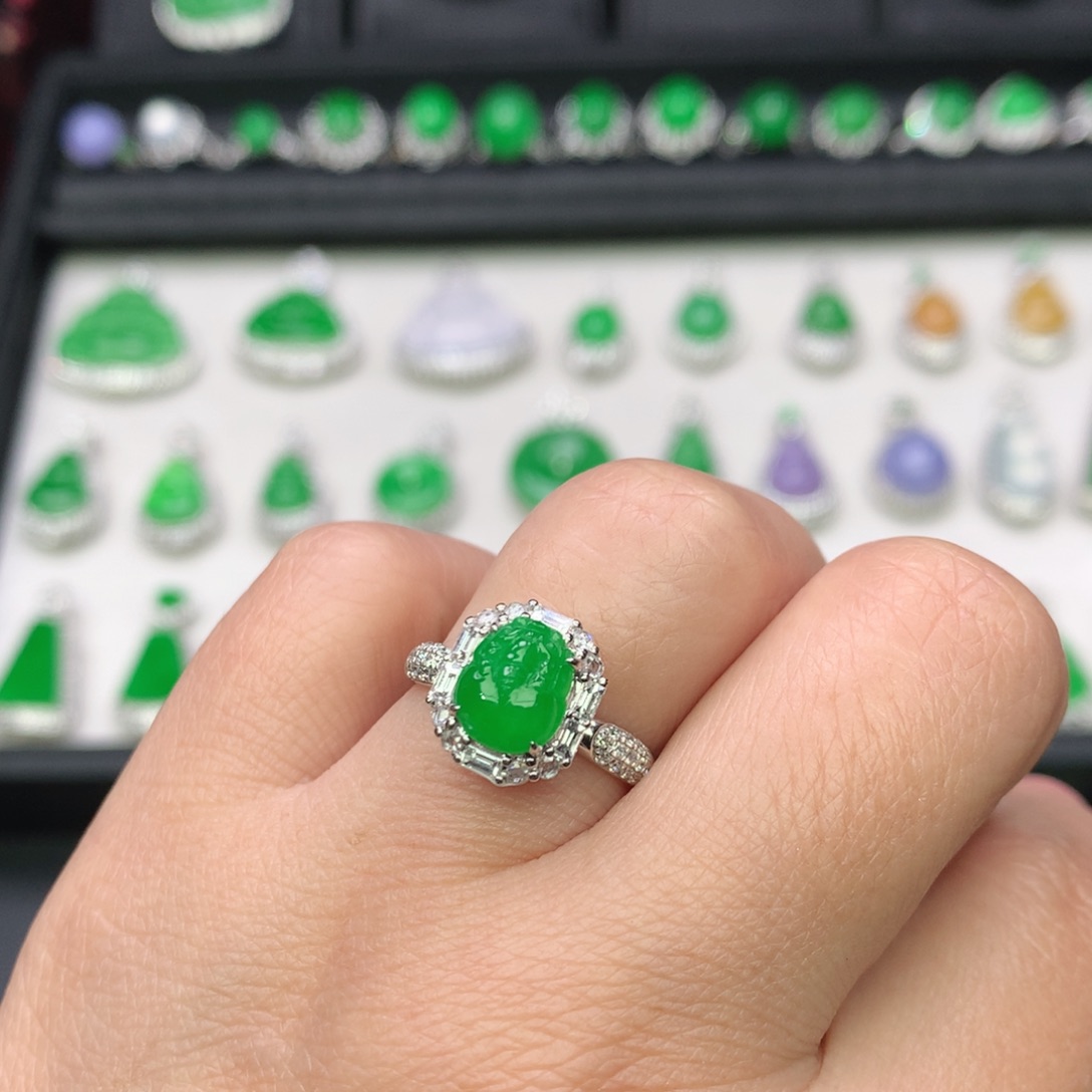 翡翠18K金镶嵌吊坠(不含链)