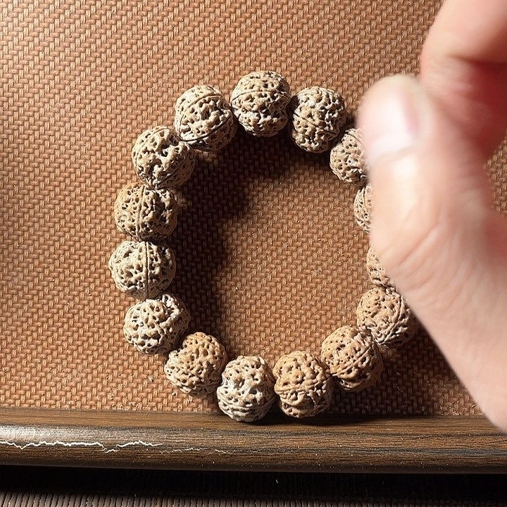 手串金刚菩提梁梅