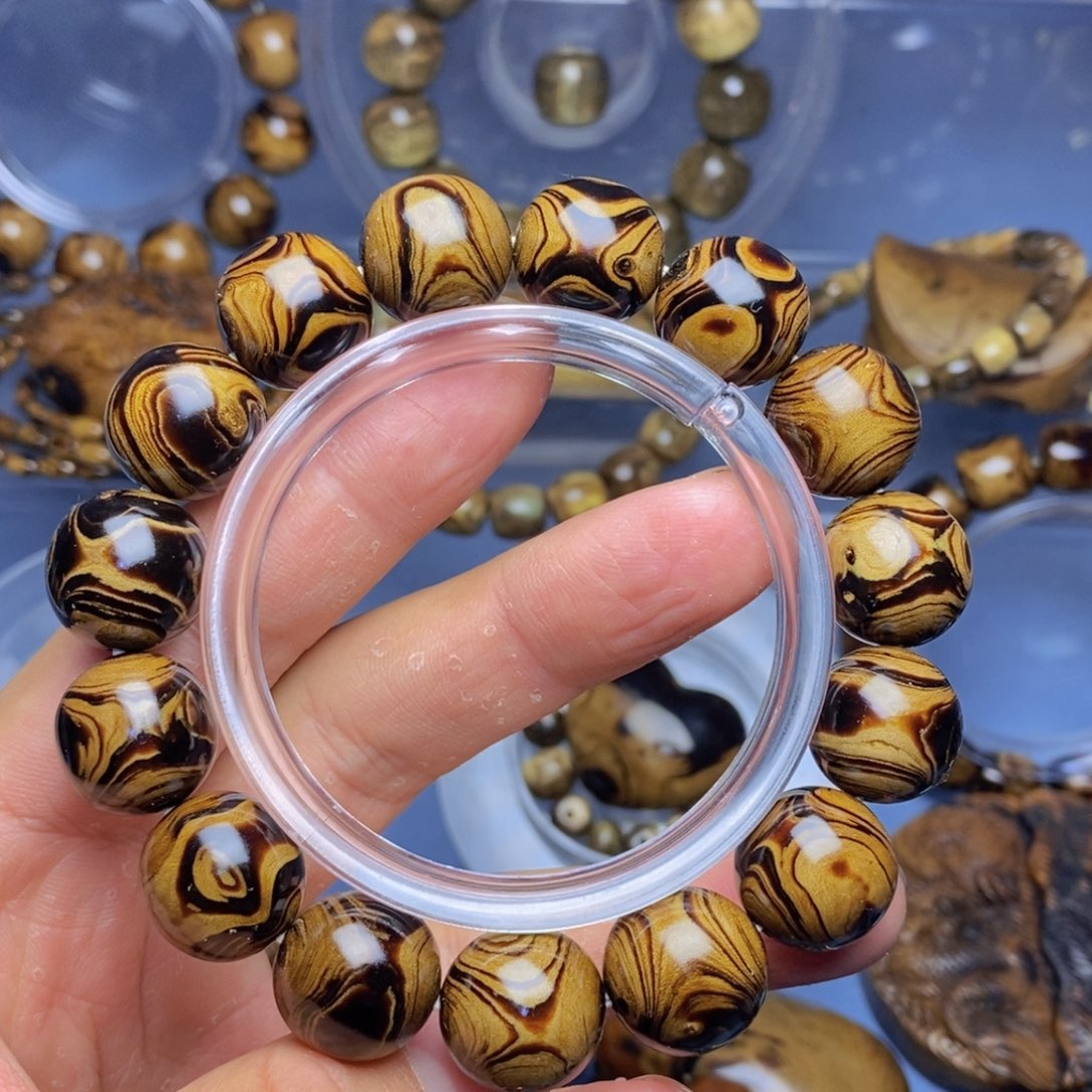 香榧木手**妈1.6血妖精品手串