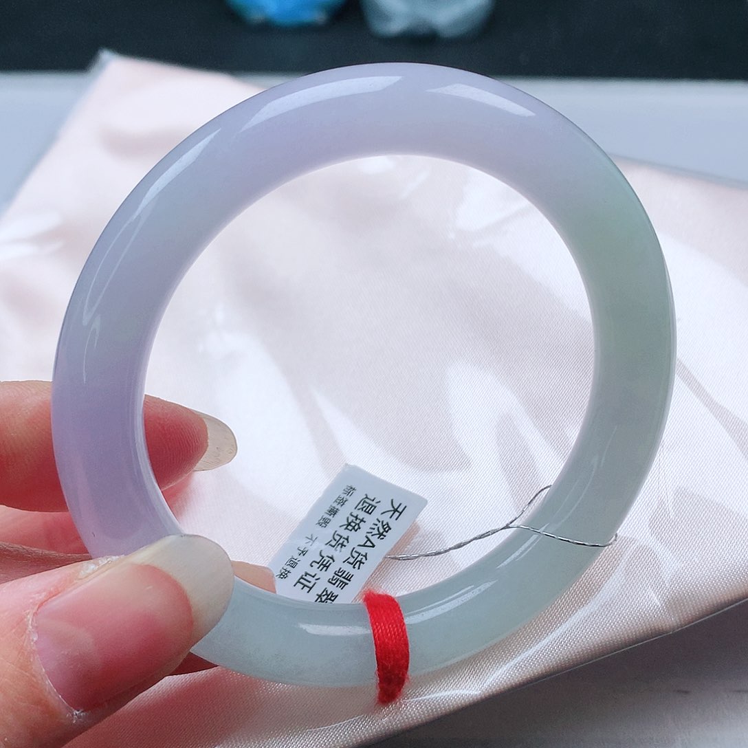 翡翠手镯未镶嵌57圆