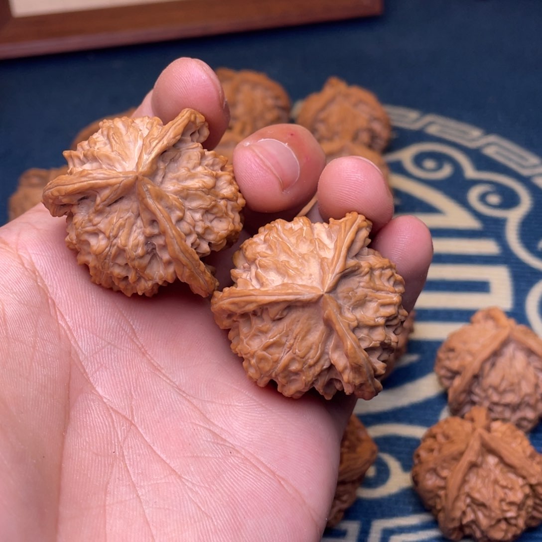 文玩核桃把件吉****7盘山