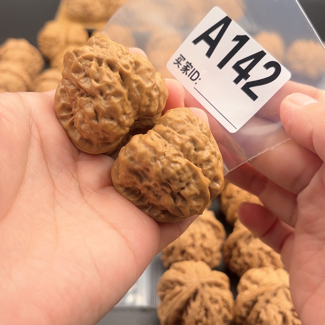 文玩核桃把件蛙蛙精品38肚41