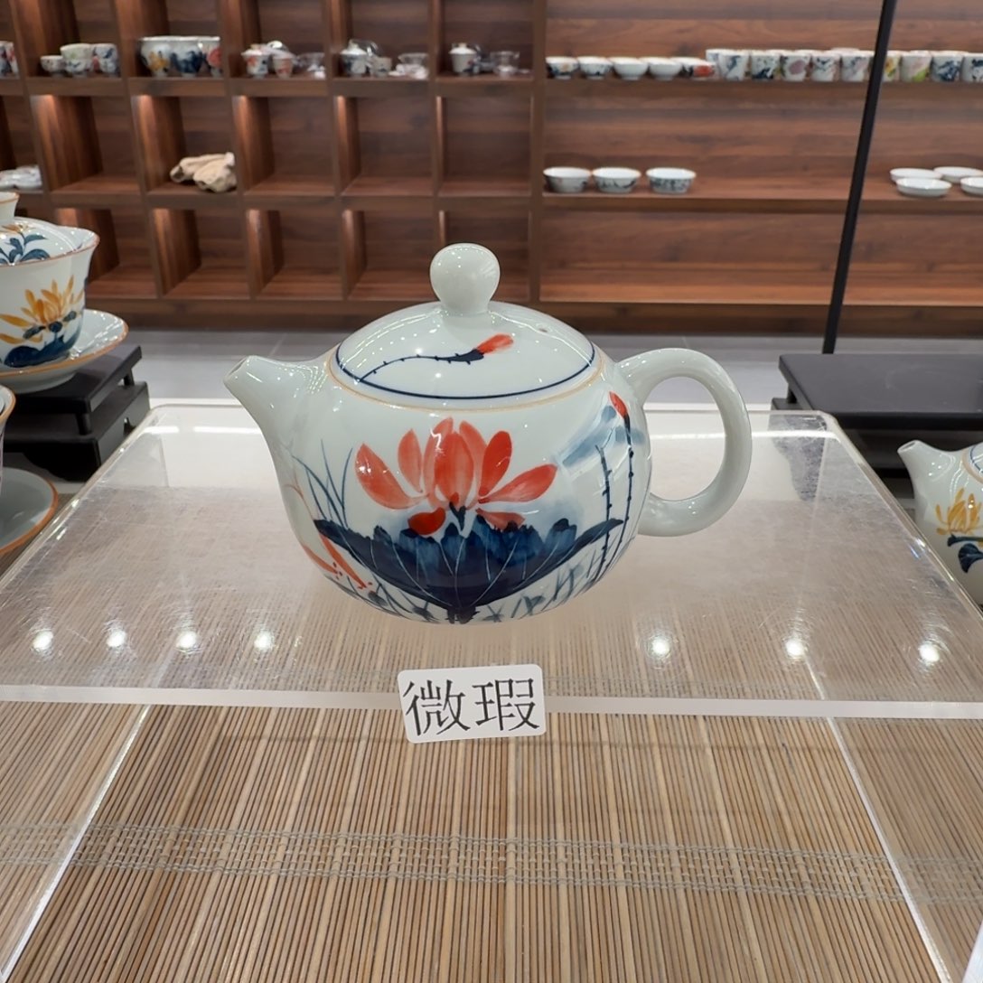 釉下手绘茶具微瑕