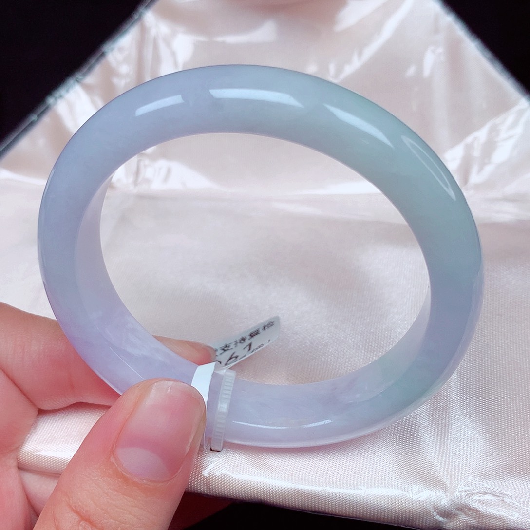 翡翠未镶嵌手镯贵妃52