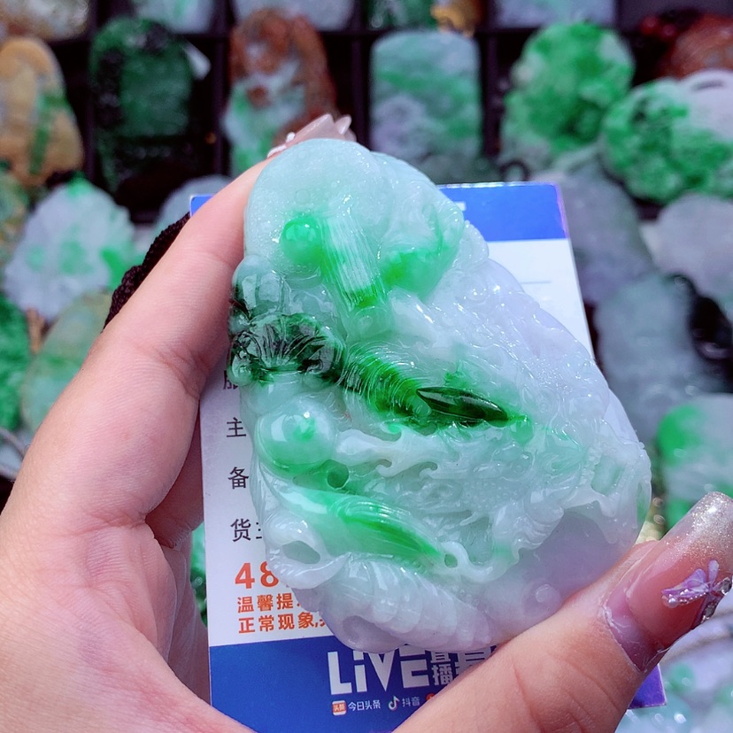 【闪购商品】翡翠颈饰未镶嵌挂件