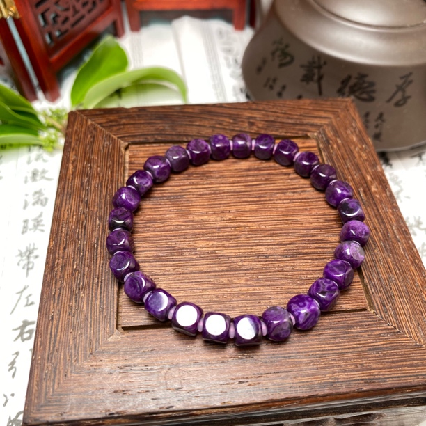 南非老矿料苏纪石舒俱来方珠多样性发一/P202约宽6m+重14g+