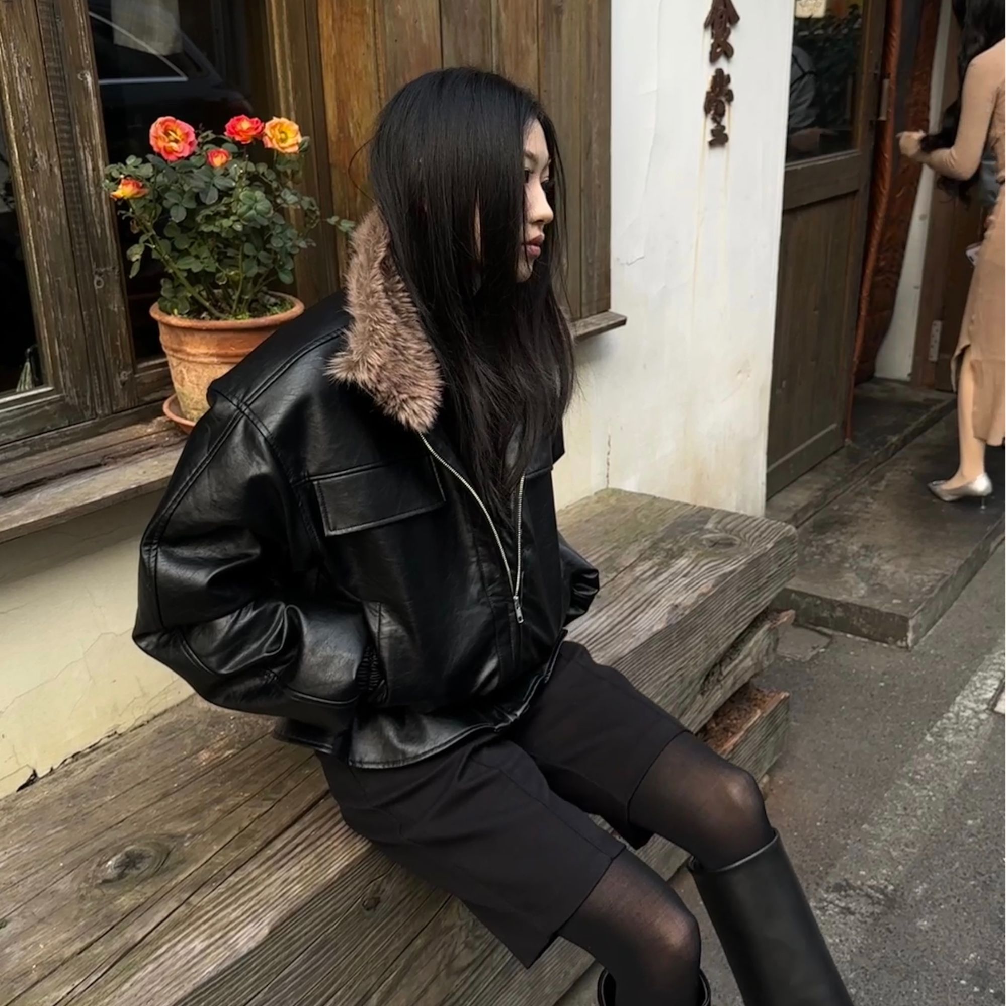 【LOCAT】 yifu lu  立领毛领荷叶边廓形夹克   YFW002