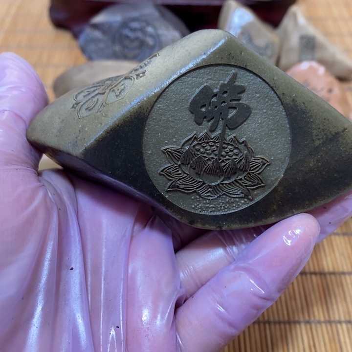 水***间原石雕刻工艺品手把摆件