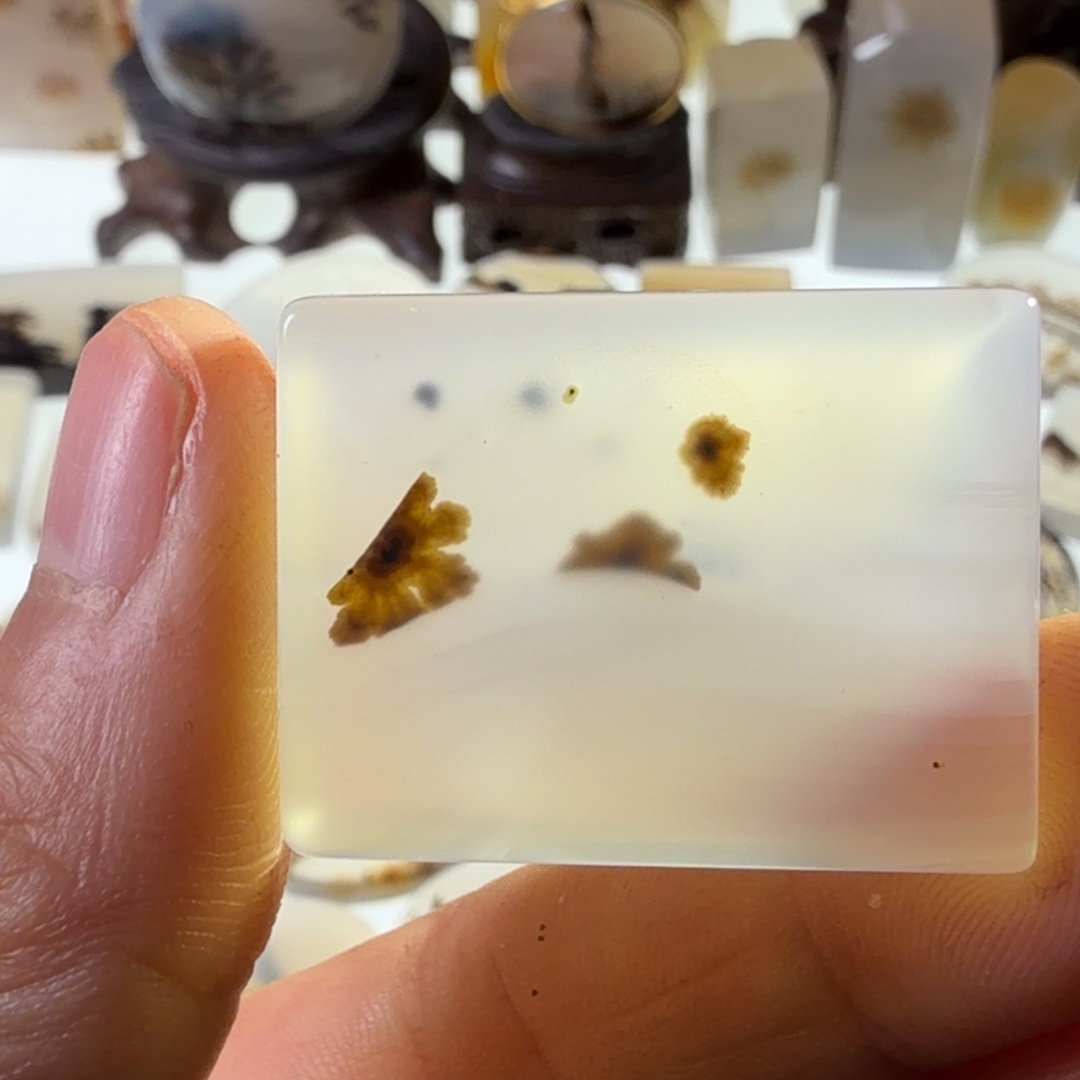 玛瑙/玉髓未镶嵌珠宝半成品