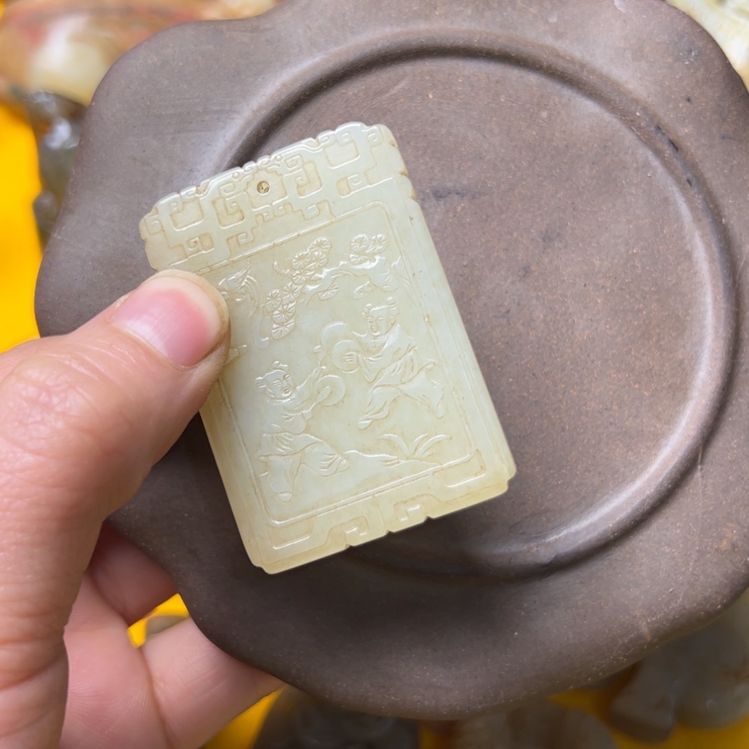 瓷片用****4和和田田挂牌闪