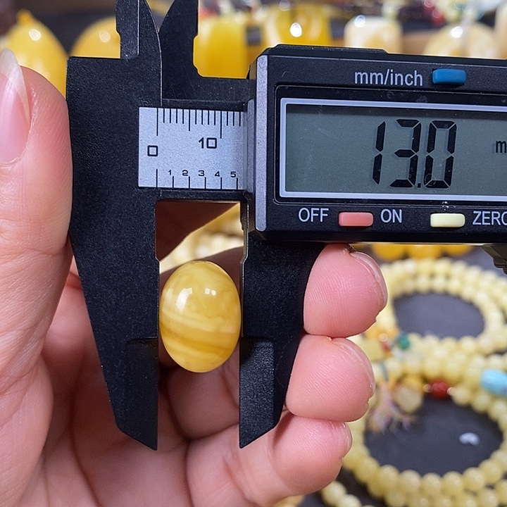 未镶嵌琥珀裸石桶珠