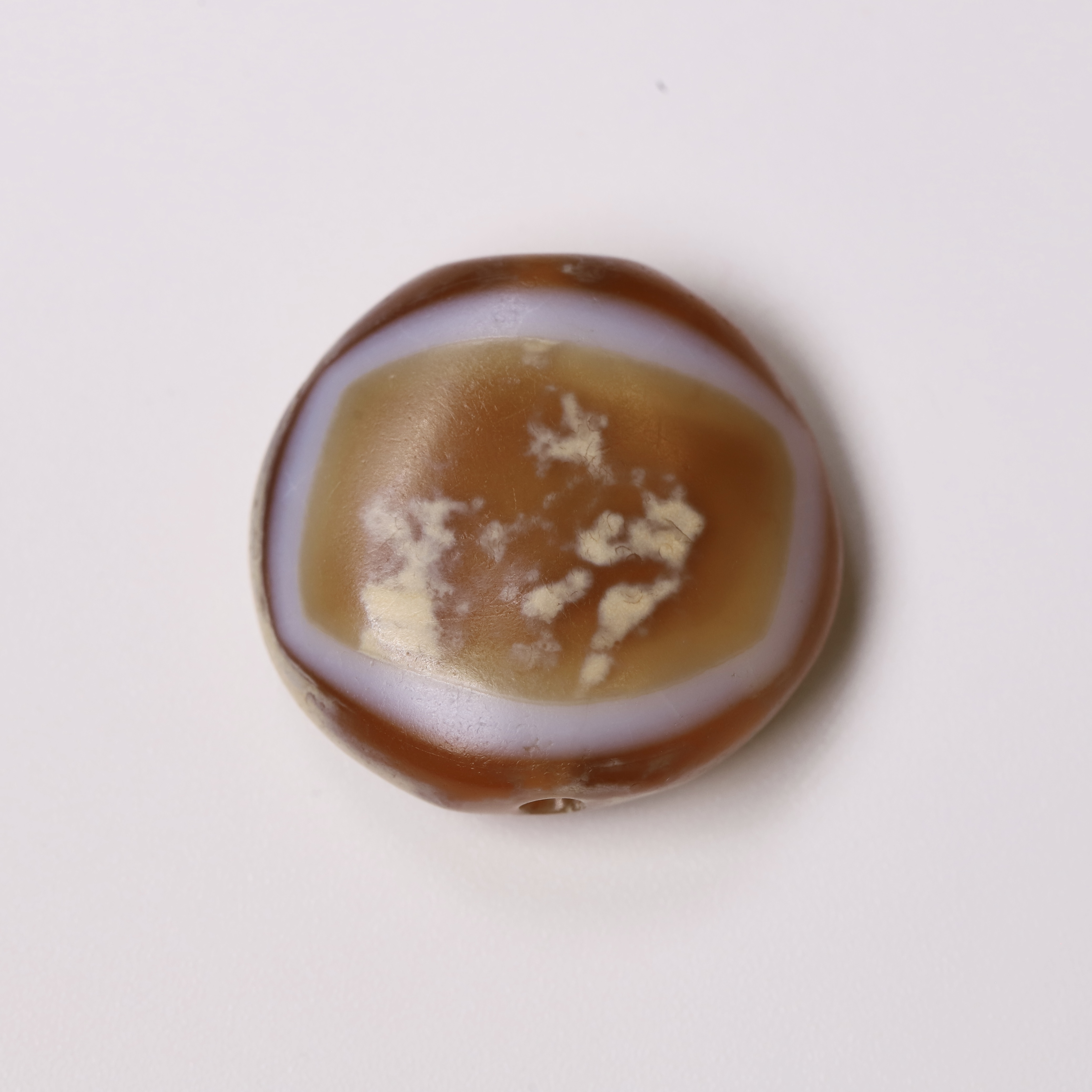 【仅供拍卖预展】7.三色满皮藏系羊眼板珠古珠