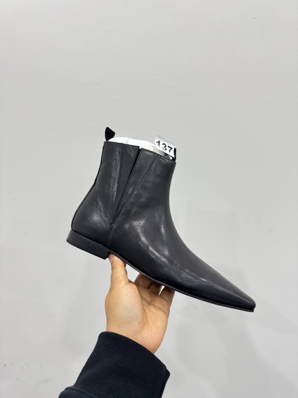 胎牛皮千金风马丁靴｜单靴女士平底黑色短靴