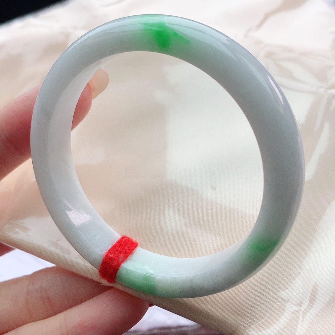 翡翠手镯未镶嵌54圈口050042