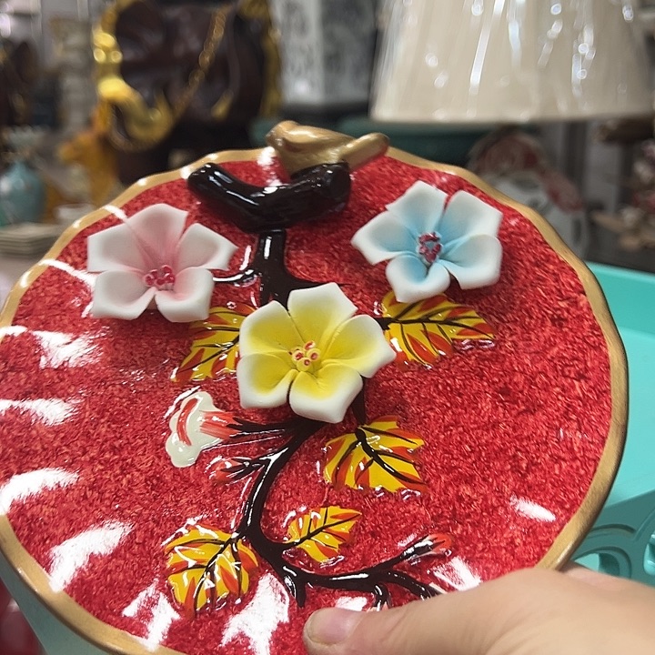 陶瓷瑕。。。。。。。。。。。。。。