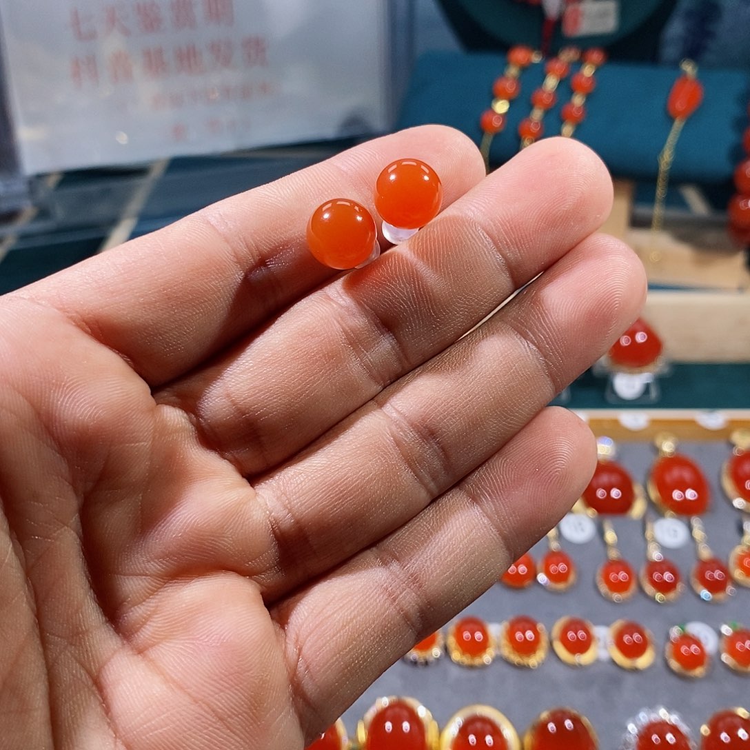 南红玛瑙耳饰18K金镶嵌