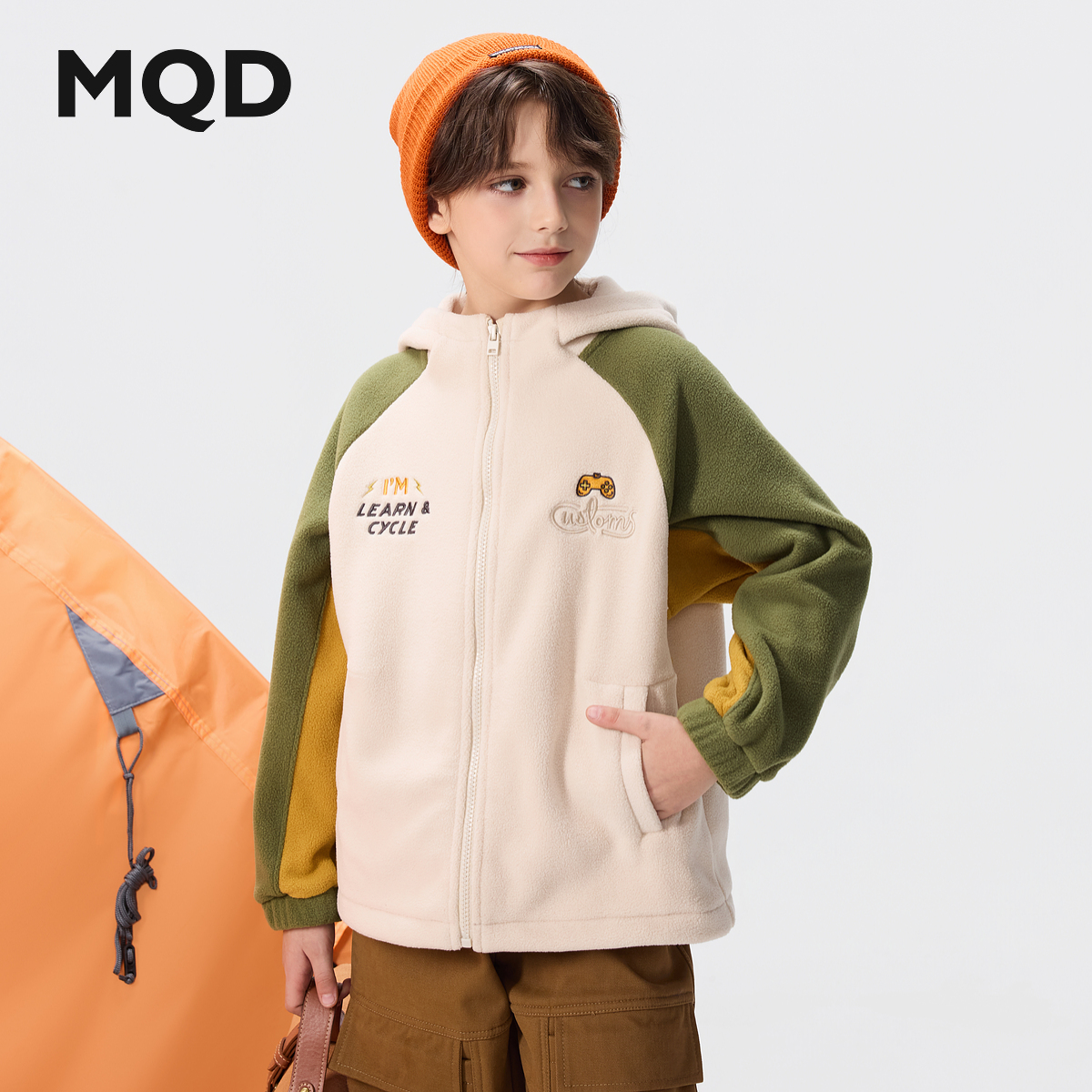 MQD男童25冬新款撞色插肩袖亲肤保暖摇粒绒连帽外套9654W0806