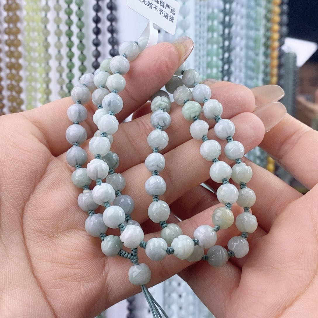 翡翠颈饰未镶嵌?*ㅤ