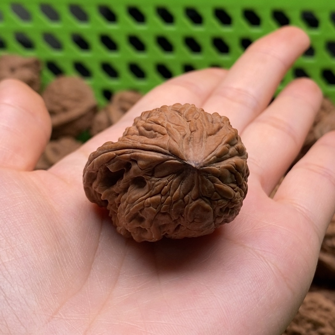 歪****核桃定制商品不退不换