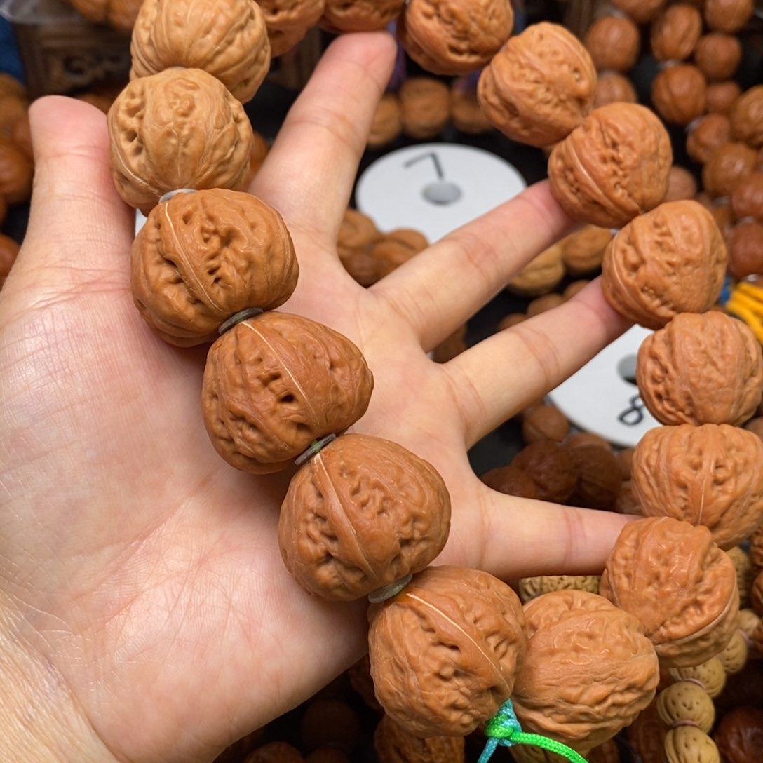 桃核手串大肉筋桃心