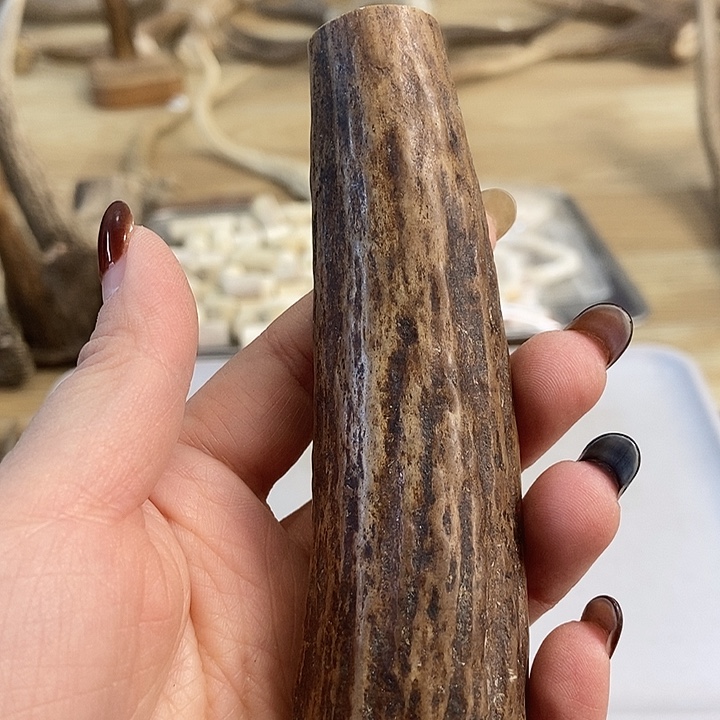 谢***门中国大陆鹿角盘玩手把件