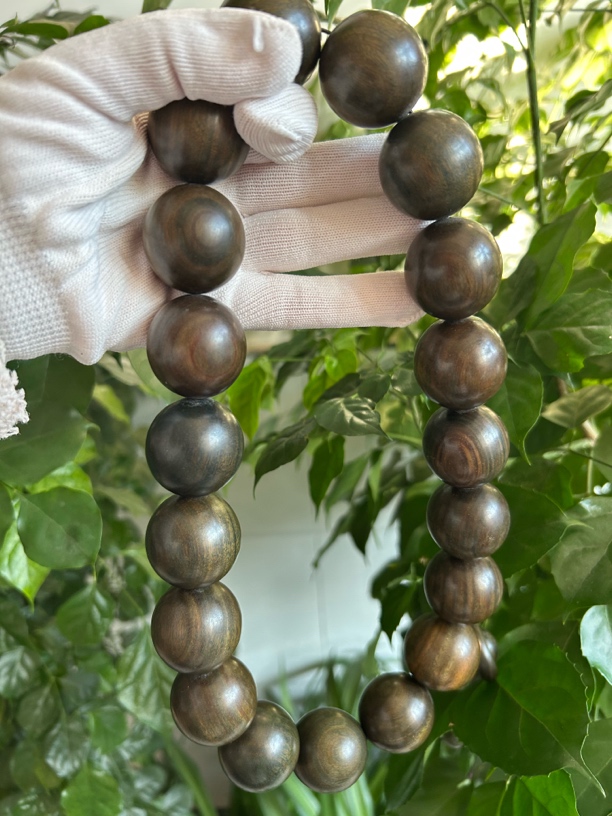 3.0尺寸19颗绿檀木质手持手串