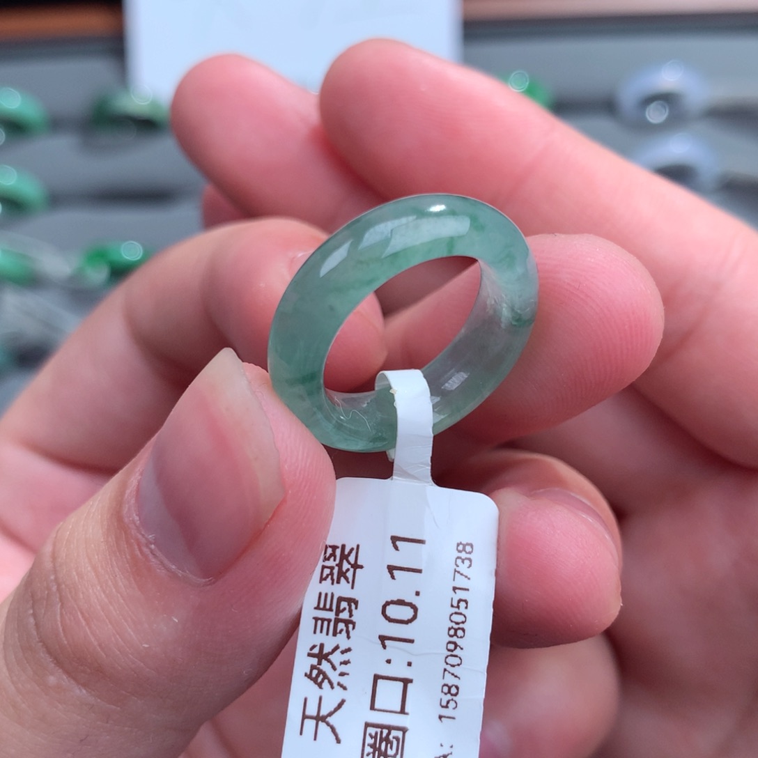 翡翠戒指未镶嵌天然