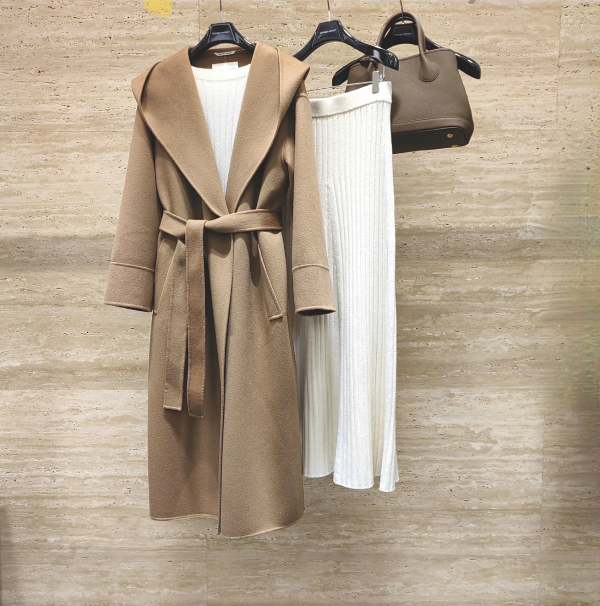 99新 MaxMara  round  棕色羊毛大衣 34码 99新 