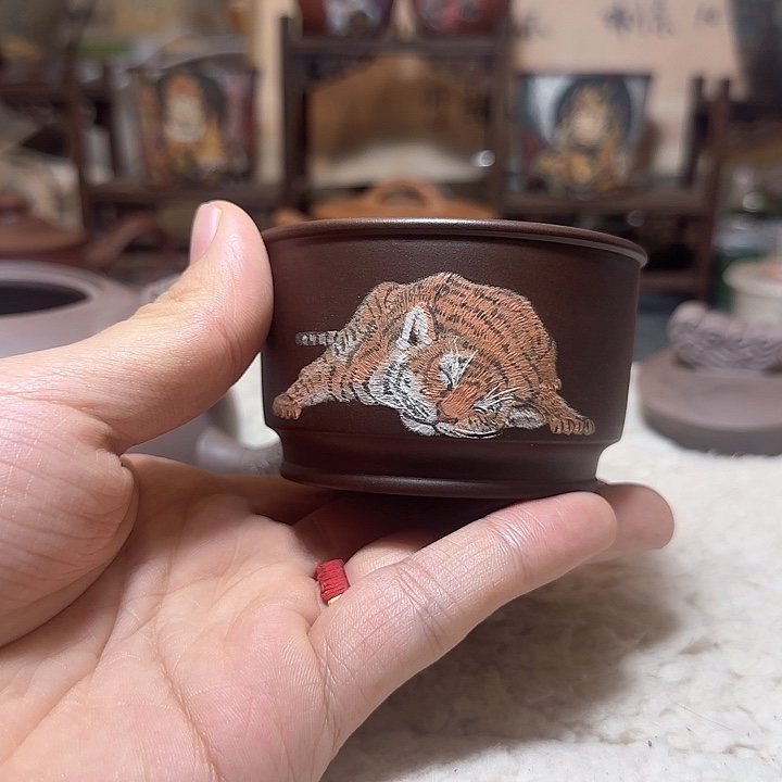 紫砂茶杯老虎马蹄杯