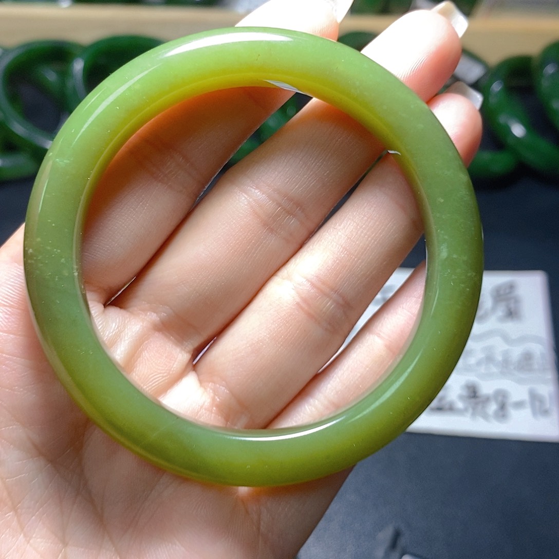 和田玉（碧玉）未镶嵌手链