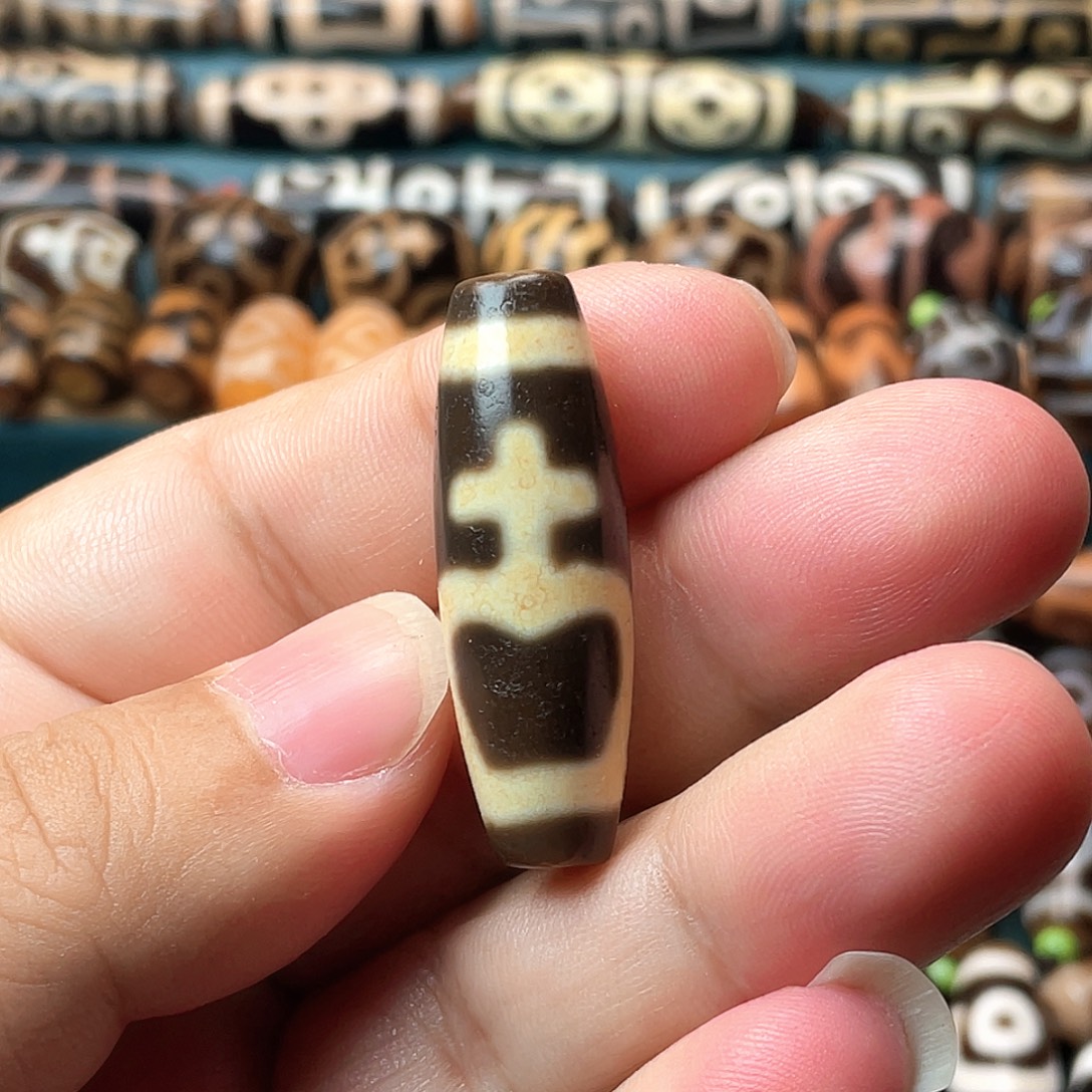 玛瑙/玉髓未镶嵌颈饰高油宝瓶