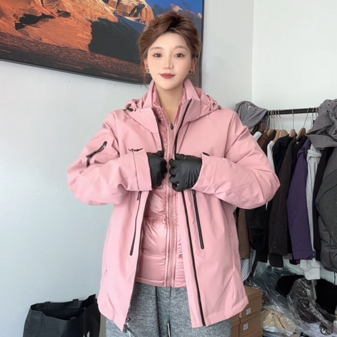 三合一可拆卸冲锋衣男女情侣款冬季防水户外机能连帽外套