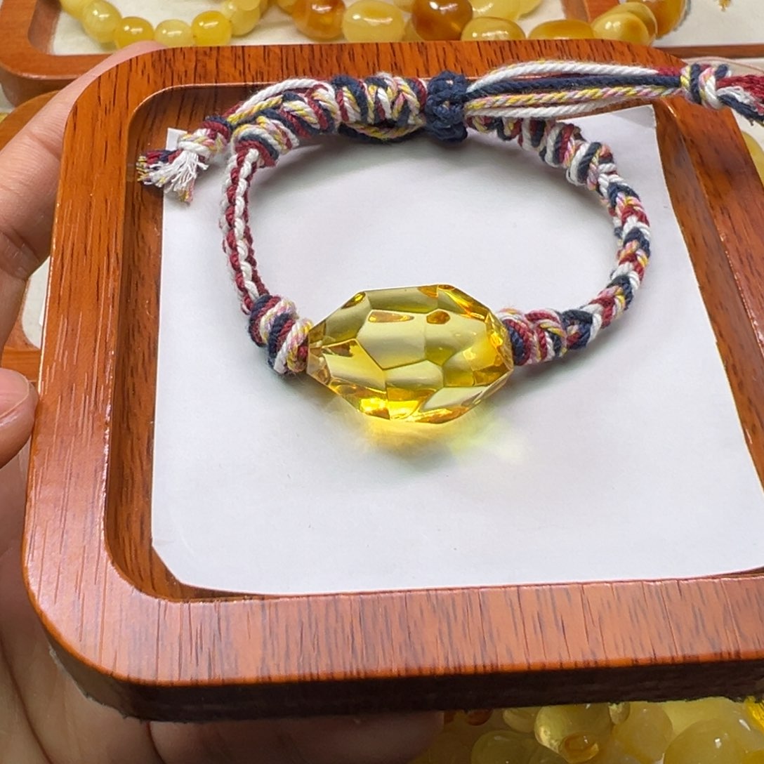 琥珀吊坠(不含链)未镶嵌