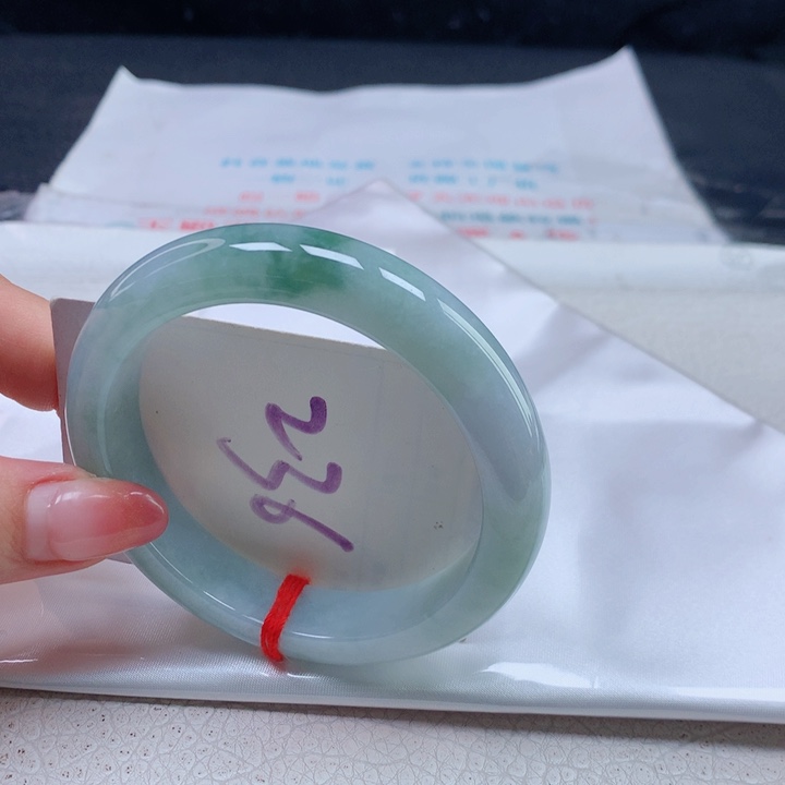 翡翠手镯未镶嵌5657575757