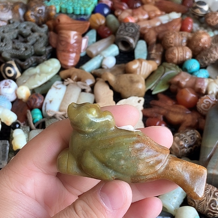 和田玉未镶嵌颈饰44