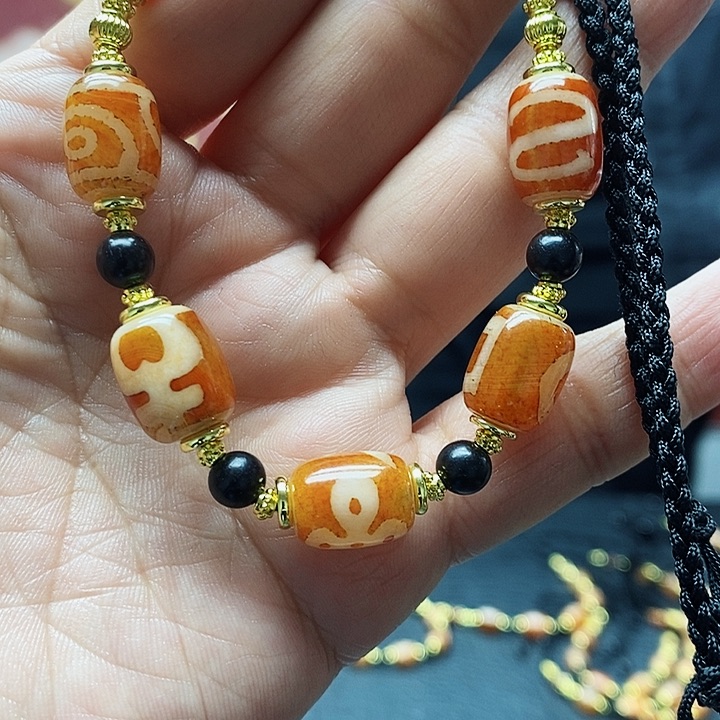 玛瑙/玉髓颈饰合金