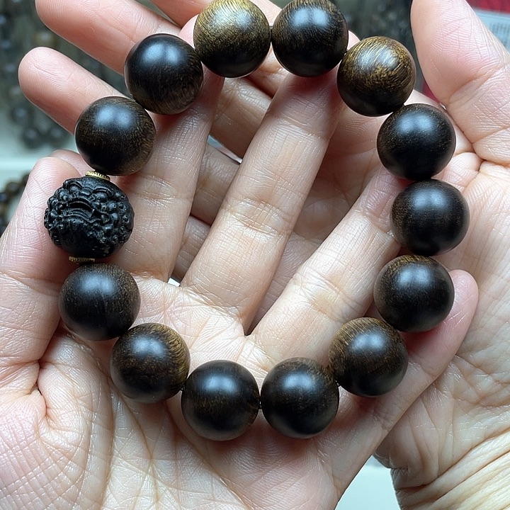 沉香手串秋***～越南芽庄白奇楠留疤料